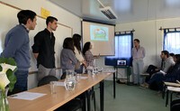 Estudiantes presentando-Jornada final CRS